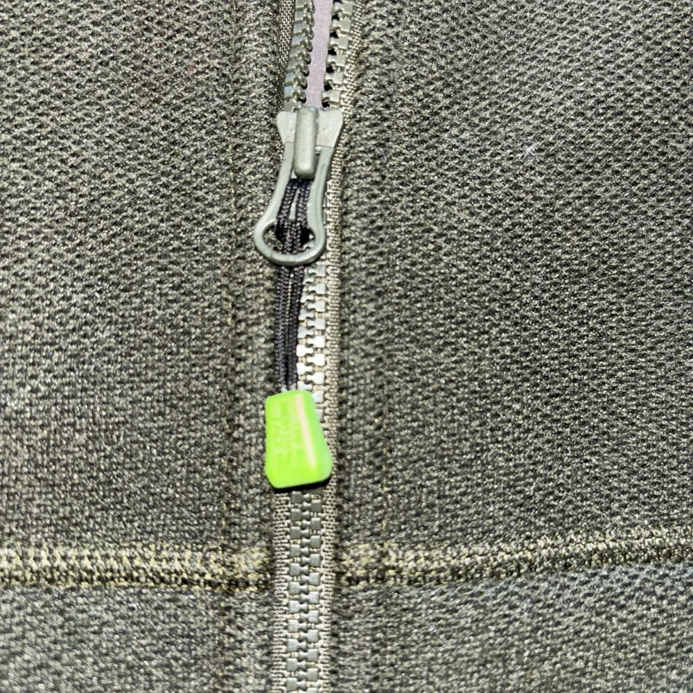 The north face men’s large hunter green and gray fleece jacket full zip‎